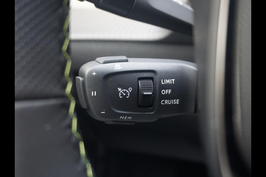 Peugeot e-208 EV GT 51 kWh | Long range | Stoelverwarming & Massage | Navigatie | Adaptieve Cruise Control |