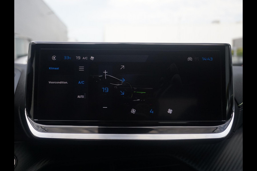 Peugeot e-208 EV GT 51 kWh | Long range | Stoelverwarming & Massage | Navigatie | Adaptieve Cruise Control |