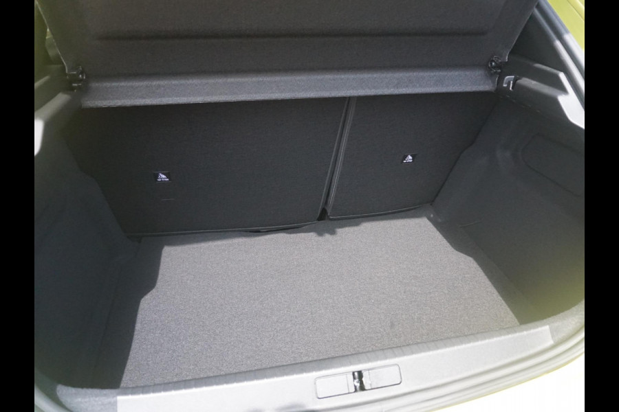 Peugeot e-208 EV GT 51 kWh | Long range | Stoelverwarming & Massage | Navigatie | Adaptieve Cruise Control |