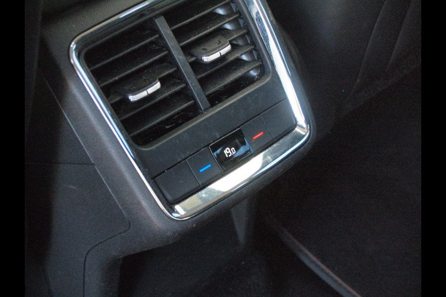 Škoda ENYAQ iV 80 204 PK | Camera | Apple Carplay | Cruise Control | Trekhaak | Leer |
