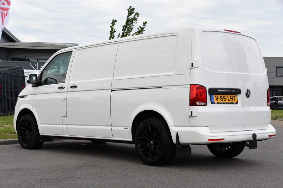 Volkswagen Transporter 2.0 TDI L2H1 30 PB Edition Cruise, Carplay, 150PK, Automaat, Sensoren, LED, PDC, 2 x Schuifdeur, Trekhaak, UNIEK!
