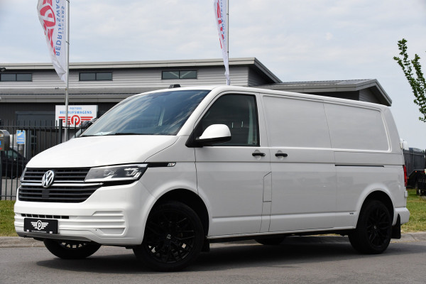 Volkswagen Transporter 2.0 TDI L2H1 30 PB Edition Cruise, Carplay, 150PK, Automaat, Sensoren, LED, PDC, 2 x Schuifdeur, Trekhaak, UNIEK!