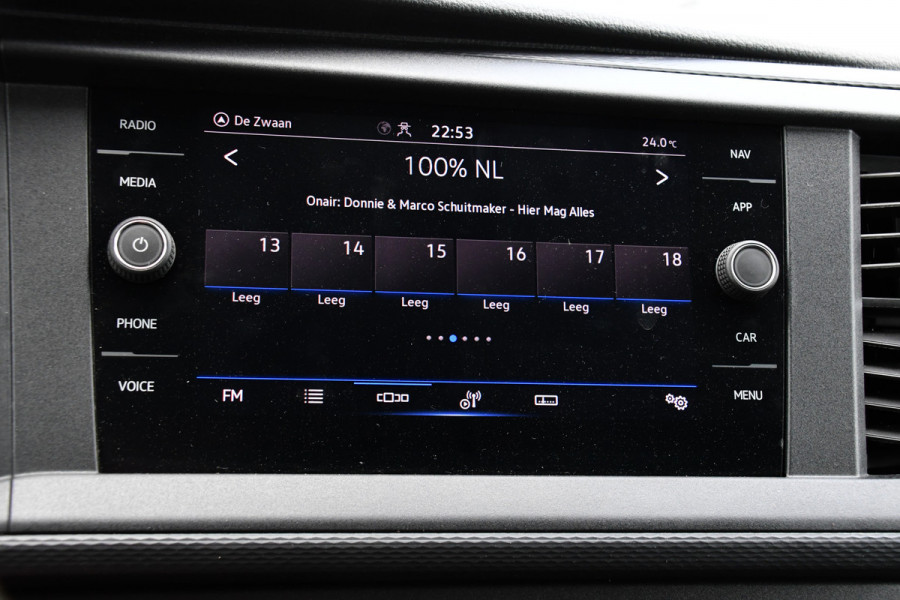 Volkswagen Transporter 2.0 TDI L2H1 30 PB Edition Cruise, Carplay, 150PK, Automaat, Sensoren, LED, PDC, 2 x Schuifdeur, Trekhaak, UNIEK!