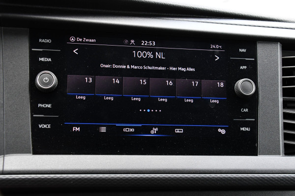 Volkswagen Transporter 2.0 TDI L2H1 30 PB Edition Cruise, Carplay, 150PK, Automaat, Sensoren, LED, PDC, 2 x Schuifdeur, Trekhaak, UNIEK!