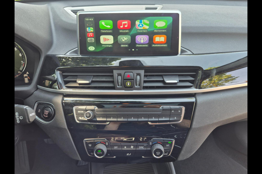 BMW X1 SDrive18i High Executive Edition Panorama Apple CarPlay Pro NAVI DAB+