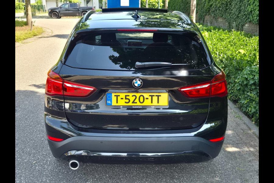 BMW X1 SDrive18i High Executive Edition Panorama Apple CarPlay Pro NAVI DAB+