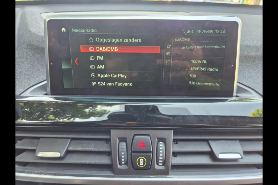 BMW X1 SDrive18i High Executive Edition Panorama Apple CarPlay Pro NAVI DAB+