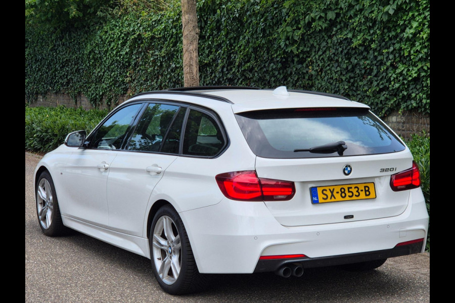 BMW 3 Serie Touring 320i F31 M Sport Shadow EX Dig. Dash 6WB Panorama Apple CarPlay NAP 2e-Eig