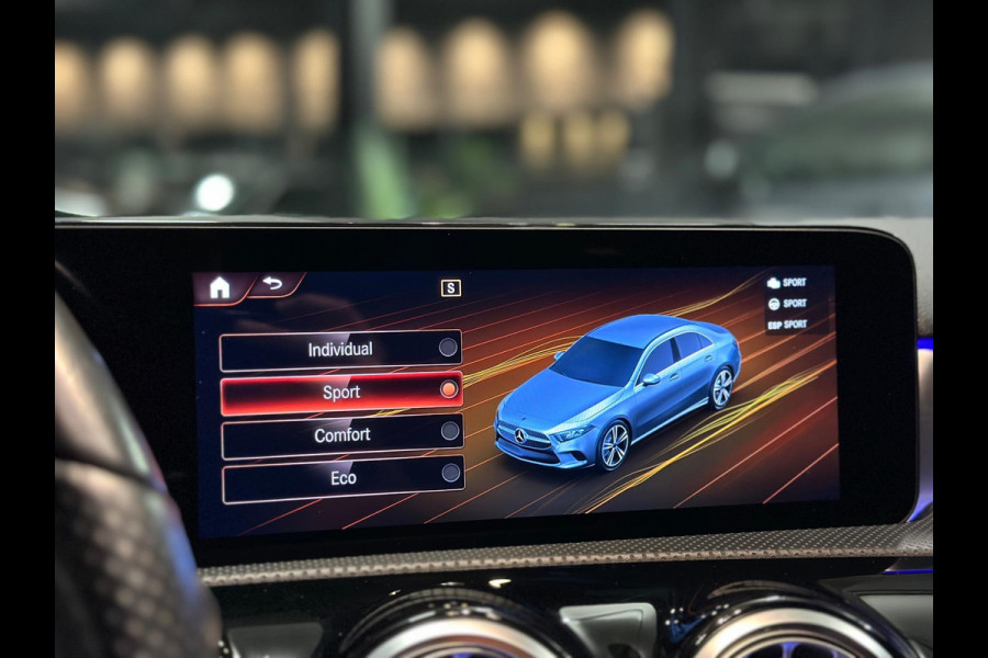 Mercedes-Benz A-Klasse 180 AMG|PANO|SFEER|MEMORY