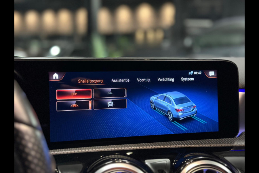 Mercedes-Benz A-Klasse 180 AMG|PANO|SFEER|MEMORY