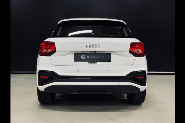 Audi Q2 35 TFSI S-Line, Pano, Apple Carplay, Camera, Cruise, Clima, 19" Velgen, Dealer Onderhouden