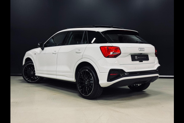 Audi Q2 35 TFSI S-Line, Pano, Apple Carplay, Camera, Cruise, Clima, 19" Velgen, Dealer Onderhouden