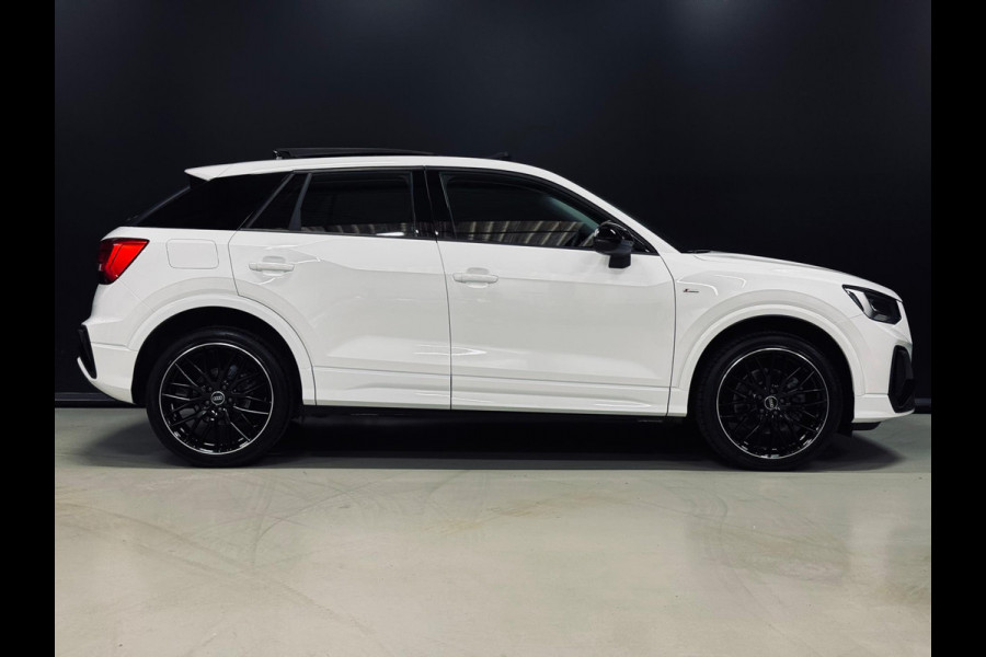 Audi Q2 35 TFSI S-Line, Pano, Apple Carplay, Camera, Cruise, Clima, 19" Velgen, Dealer Onderhouden