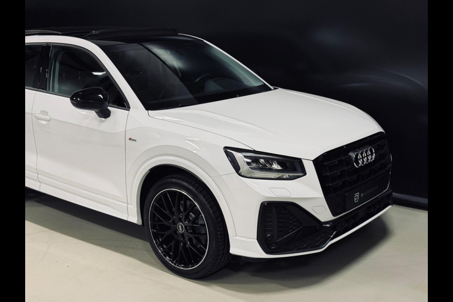 Audi Q2 35 TFSI S-Line, Pano, Apple Carplay, Camera, Cruise, Clima, 19" Velgen, Dealer Onderhouden