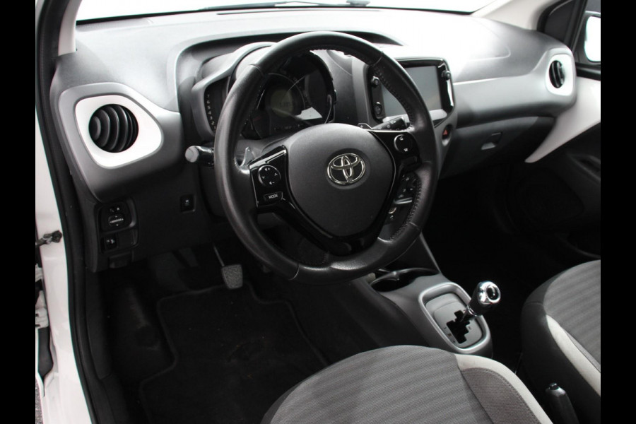 Toyota Aygo 1.0 VVT-i x-play Automaat | Camera | Scherm | Airco | 5 deurs