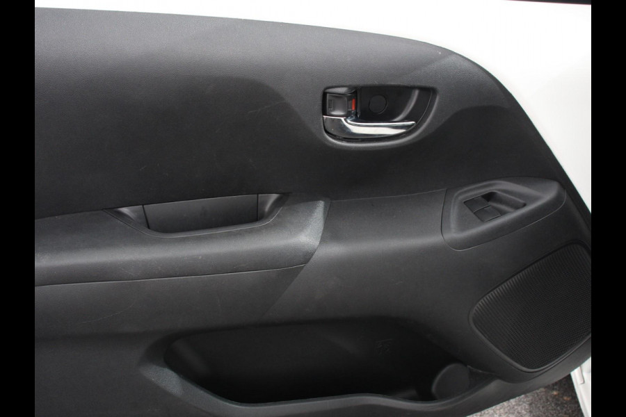 Toyota Aygo 1.0 VVT-i x-play Automaat | Camera | Scherm | Airco | 5 deurs