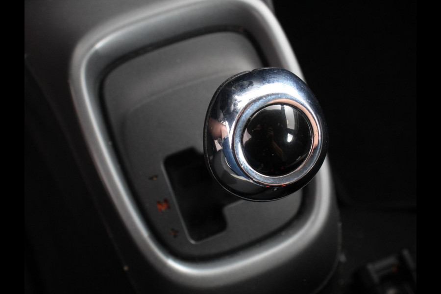 Toyota Aygo 1.0 VVT-i x-play Automaat | Camera | Scherm | Airco | 5 deurs