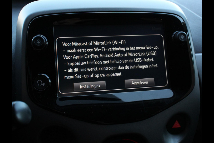 Toyota Aygo 1.0 VVT-i x-play Automaat | Camera | Scherm | Airco | 5 deurs
