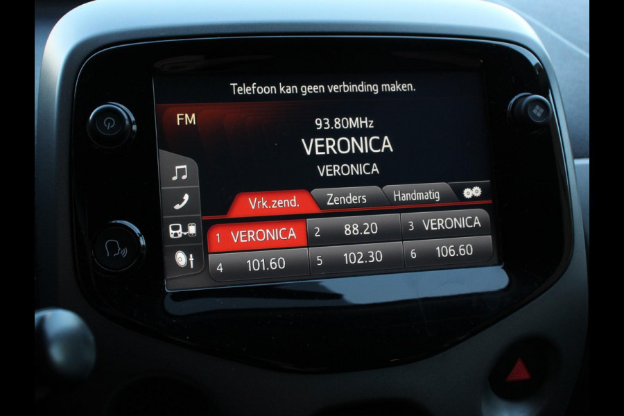 Toyota Aygo 1.0 VVT-i x-play Automaat | Camera | Scherm | Airco | 5 deurs