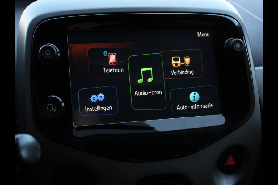 Toyota Aygo 1.0 VVT-i x-play Automaat | Camera | Scherm | Airco | 5 deurs