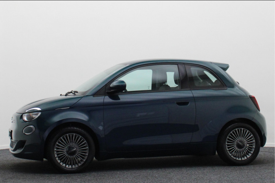 Fiat 500E Icon 42 kWh Virtual Cockpit, Climate, Apple Carplay, Cruise, DAB, USB, 16''
