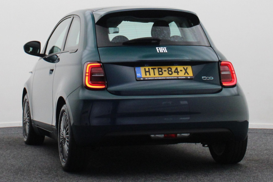 Fiat 500E Icon 42 kWh Virtual Cockpit, Climate, Apple Carplay, Cruise, DAB, USB, 16''