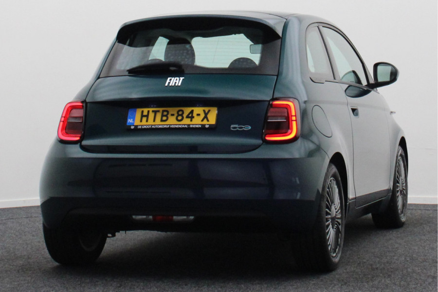 Fiat 500E Icon 42 kWh Virtual Cockpit, Climate, Apple Carplay, Cruise, DAB, USB, 16''