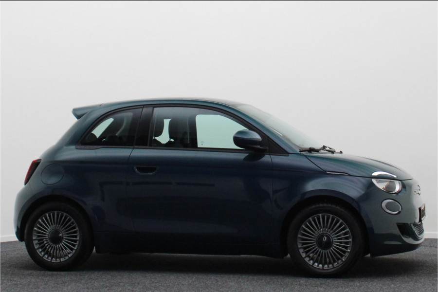 Fiat 500E Icon 42 kWh Virtual Cockpit, Climate, Apple Carplay, Cruise, DAB, USB, 16''