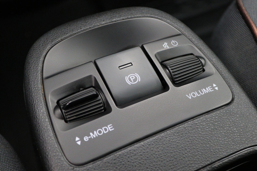 Fiat 500E Icon 42 kWh Virtual Cockpit, Climate, Apple Carplay, Cruise, DAB, USB, 16''