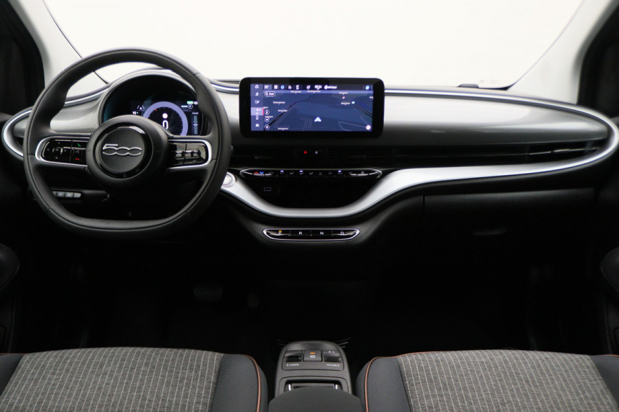 Fiat 500E Icon 42 kWh Virtual Cockpit, Climate, Apple Carplay, Cruise, DAB, USB, 16''