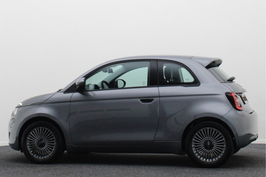Fiat 500E Icon 42 kWh Virtual Cockpit, Climate, Apple Carplay, Cruise, DAB, USB, 16''