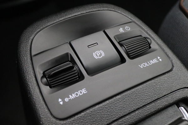 Fiat 500E Icon 42 kWh Virtual Cockpit, Climate, Apple Carplay, Cruise, DAB, USB, 16''