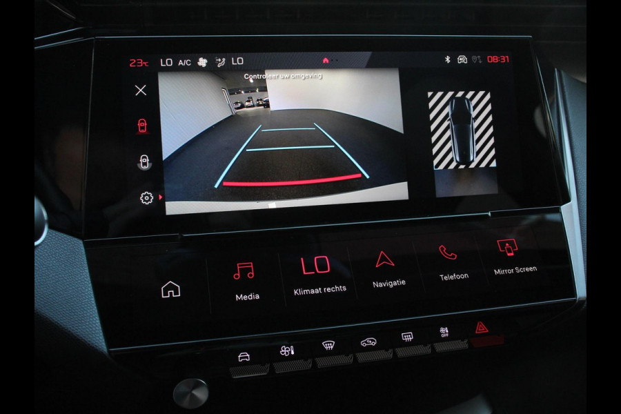 Peugeot 308 1.2 PureTech GT Climate control Adaptive cruise control Parkeersensoren Achteruitrijcamera Navigatie DEMO Voorstoelen verwarmd LED Apple Carplay/ Android Auto