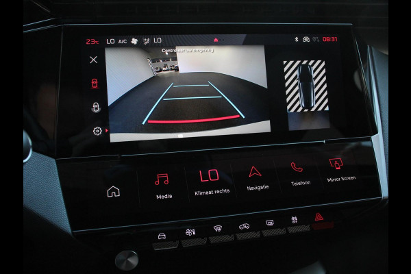 Peugeot 308 1.2 PureTech GT Climate control Adaptive cruise control Parkeersensoren Achteruitrijcamera Navigatie DEMO Voorstoelen verwarmd LED Apple Carplay/ Android Auto
