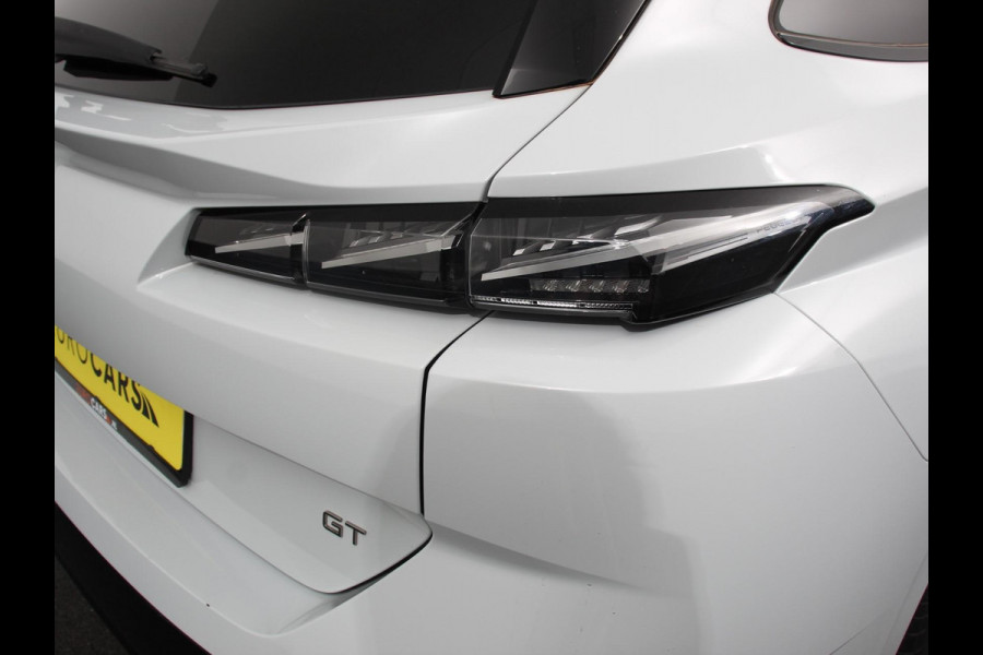 Peugeot 308 1.2 PureTech GT Climate control Adaptive cruise control Parkeersensoren Achteruitrijcamera Navigatie DEMO Voorstoelen verwarmd LED Apple Carplay/ Android Auto