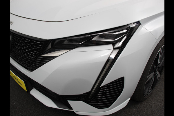 Peugeot 308 1.2 PureTech GT Climate control Adaptive cruise control Parkeersensoren Achteruitrijcamera Navigatie DEMO Voorstoelen verwarmd LED Apple Carplay/ Android Auto