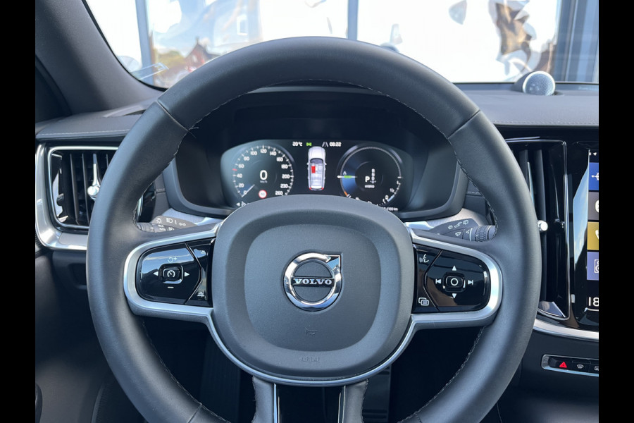 Volvo V60 2.0 T6 Plug-in hybrid AWD Plus Dark | Long range | Panorama dak | Bowers&Wilkins | Memory | stoel verkoeling |