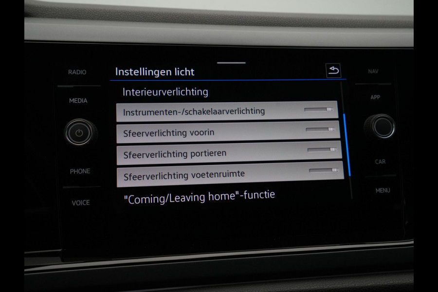 Volkswagen Taigo 1.0 TSI 110pk DSG R-Line Navigatie Panoramadak Camera Keyless Clima Carplay 215