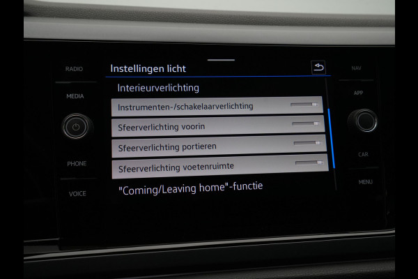Volkswagen Taigo 1.0 TSI 110pk DSG R-Line Navigatie Panoramadak Camera Keyless Clima Carplay 215