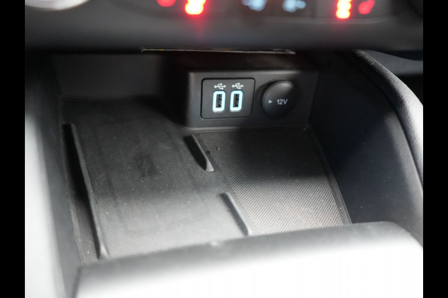 Ford Kuga 2.5 Titanium Plug In Hybrid 225pk PHEV | Trekhaak af Fabriek | Adaptive Cruise | Keyless | Camera | Stoelverwarming | Apple Carplay | DAB | Navi Full Map |