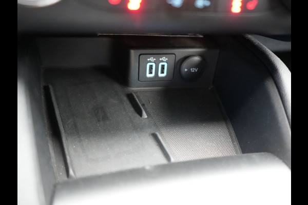 Ford Kuga 2.5 Titanium Plug In Hybrid 225pk PHEV | Trekhaak af Fabriek | Adaptive Cruise | Keyless | Camera | Stoelverwarming | Apple Carplay | DAB | Navi Full Map |