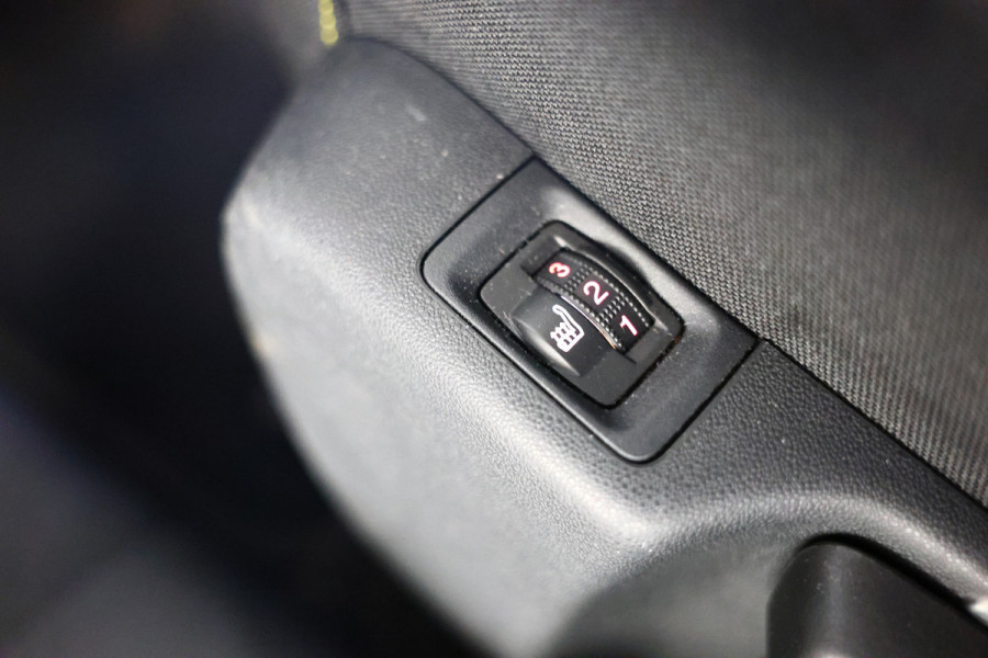 Citroën C3 1.2 PureTech Shine AUTOMAAT PANO CARPLAY '20