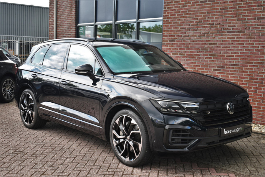 Volkswagen Touareg R 3.0 TSi eHybrid 4M Pano Trekh ACC Luchtvering 22inch
