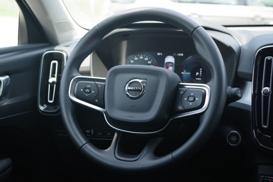 Volvo XC40 1.5 T4 211 PK Recharge Inscription Expression PHEV, Stoelverwarming, Carplay, Camera