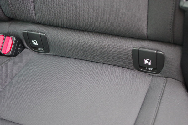 Volvo XC40 1.5 T4 211 PK Recharge Inscription Expression PHEV, Stoelverwarming, Carplay, Camera