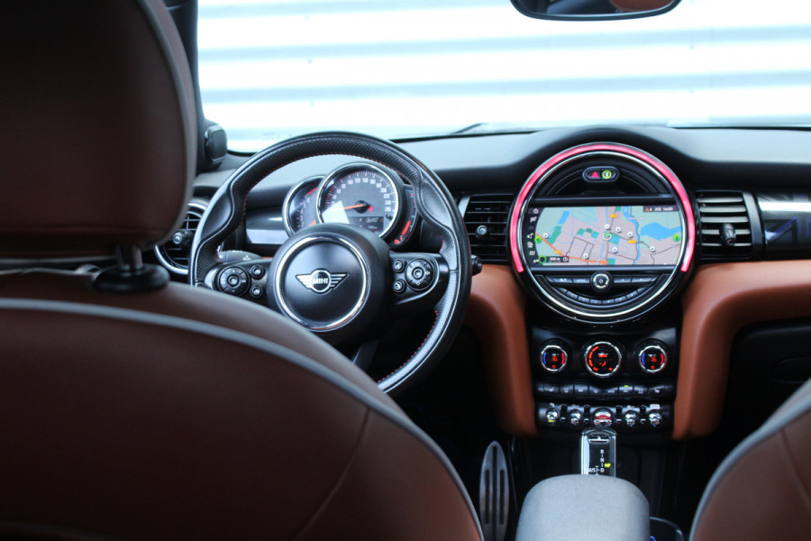 MINI Cooper S 2.0 192pk JC Works Automaat Panoramadak Clima Cruise Navi Camera Leder LMV Stoelverwarming