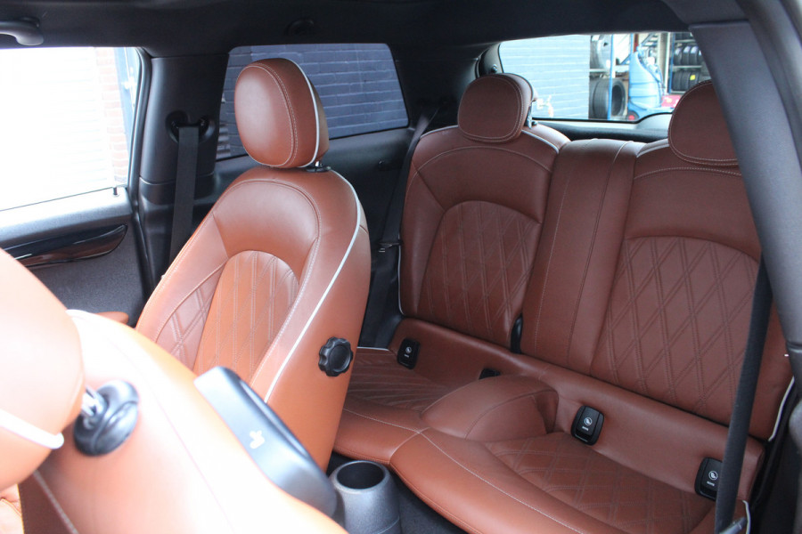 MINI Cooper S 2.0 192pk JC Works Automaat Panoramadak Clima Cruise Navi Camera Leder LMV Stoelverwarming