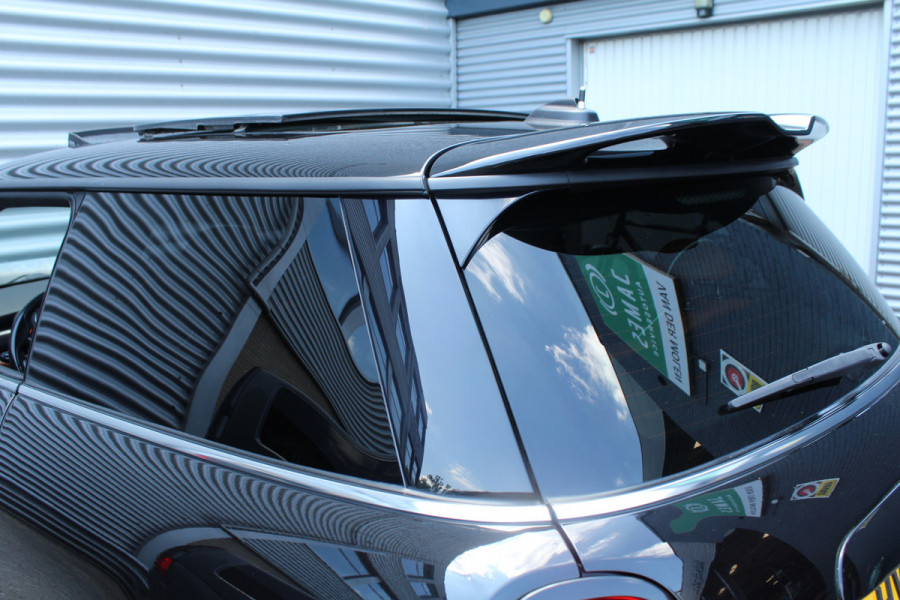 MINI Cooper S 2.0 192pk JC Works Automaat Panoramadak Clima Cruise Navi Camera Leder LMV Stoelverwarming