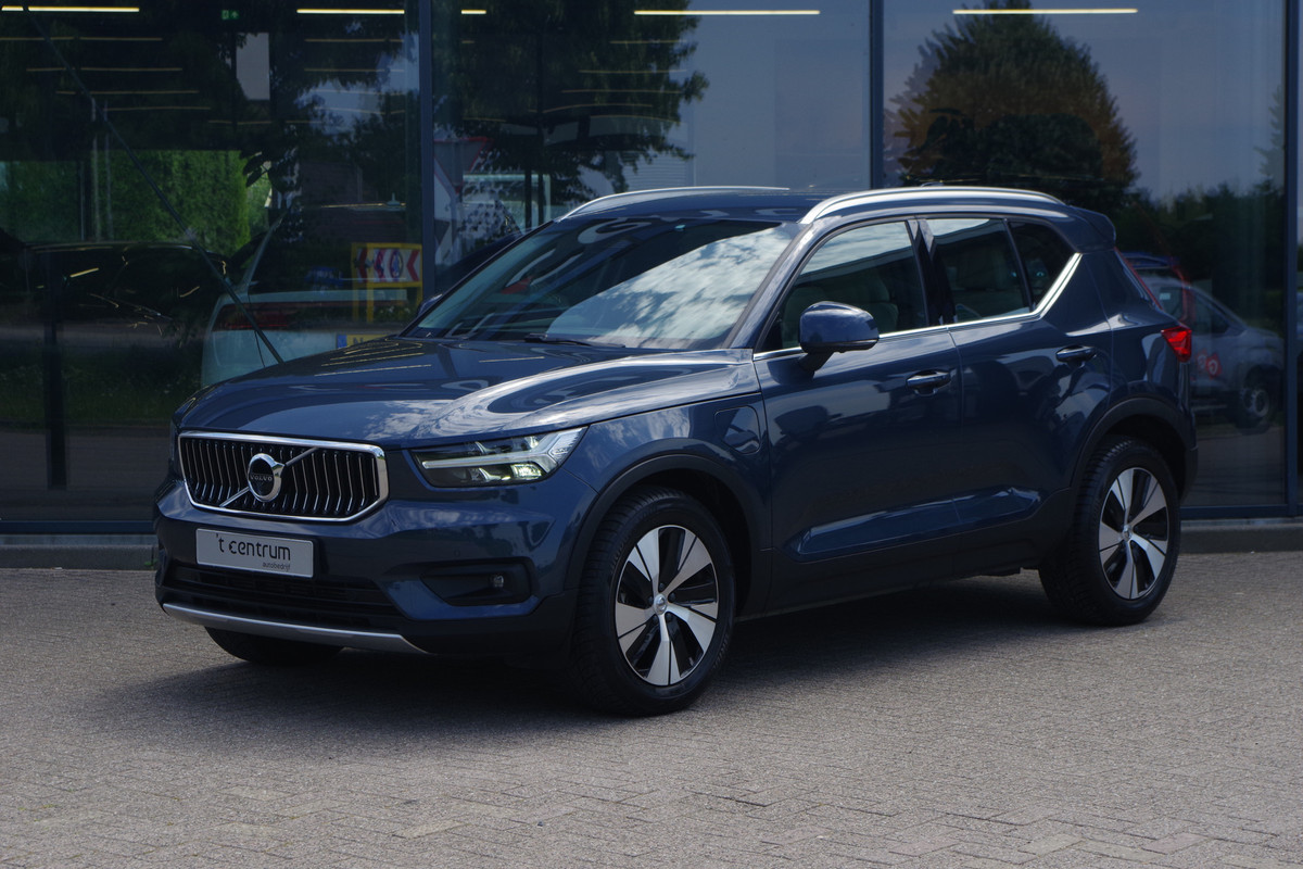 Volvo XC40 1.5 T5 263 PK Recharge Inscription Expression PHEV, Leder, Stoelverwarming, 360 Volvo XC40 1.5 T5 263 PK Recharge Inscription Expression PHEV, Leder, Stoelverwarming, 360