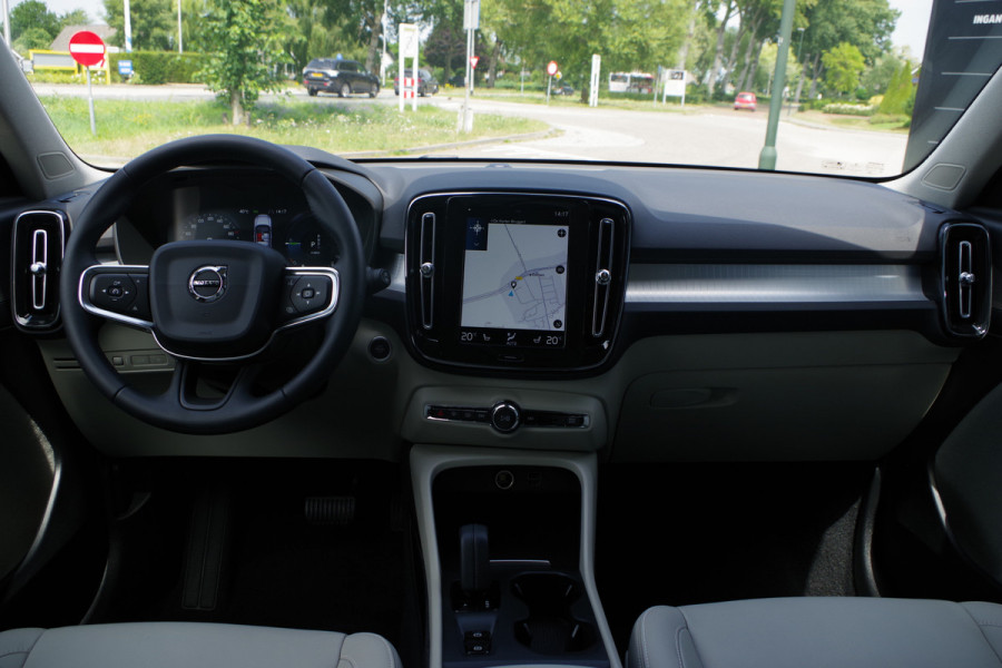 Volvo XC40 1.5 T5 263 PK Recharge Inscription Expression PHEV, Leder, Stoelverwarming, 360